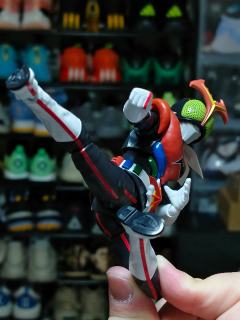 这种复古感的假面骑士﻿正合我口味
身材比例和剧照还原度很高，