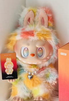 实物也太惊艳了！ROCK的配色是渐变彩虹调，毛质软乎乎的不扎