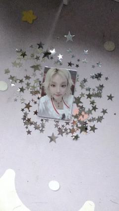 那就先拍几张营业图叭～最近真的超爱这个白衣琦