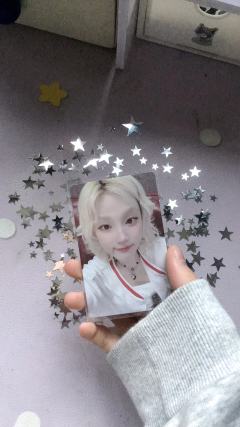 那就先拍几张营业图叭～最近真的超爱这个白衣琦