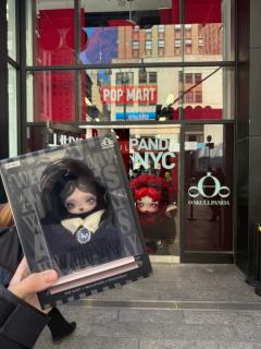 sp星期三限定 纽约限定skullpanda星期三联名 
谢