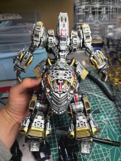 你看我这全内构骨架改金属色的怎么样