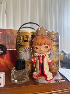 🫅国王当然要挂墙上——
别低头 👑皇冠会掉