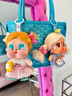 ˃̣ᯅ˂.
小哭包女e 还素太美啦 连后脑勺都漂亮的不像话～