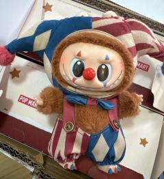 WHY SO SERIOUS搪胶万圣节全系列的假货图片发出来