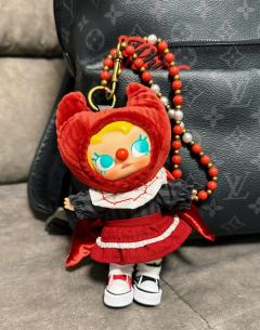 价格很低，但是我觉得不是雷。第一次花钱买Molly，哈哈哈。