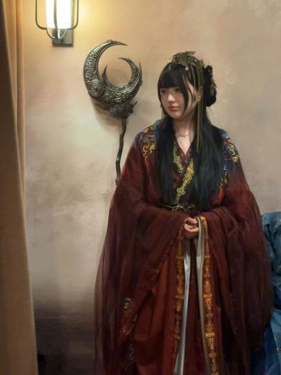 谁说请君不好玩这请君可太好玩了
（特指moyu版）

本场卡司：
DM：
卓惟言～醒醒
无忧～念念
皇甫炎～阿卡
Npc：
女N/场控~念

时长：9-9.5h
三颗星给本两颗星加给moyu
优点：反