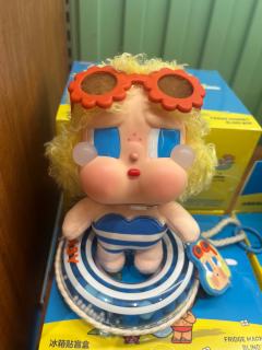 游泳圈🛟可以作为娃的底座，妙哇🥳