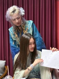 本次卡司:
寒蝉:晶晶
玄驹:丸子
🐝:nana
“我一直