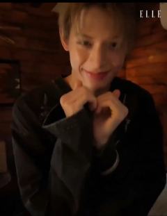 请给赵雨凡投票！！！！