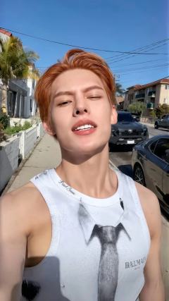 请给赵雨凡投票！！！！