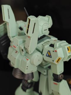 MG~杰刚（D型）
杰刚的造型，没得挑，超爱这样的量产机体！