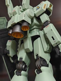 MG~杰刚（D型）
杰刚的造型，没得挑，超爱这样的量产机体！