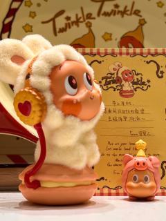 到底是谁抢到了星星人？？！
当然是俺啦～（还抽到了很喜欢的马