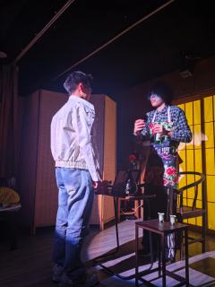 出现了，塑料大棚的双郑，剧本杀届唯一真骨k情侣位！

体验角