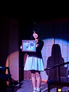 出现了，塑料大棚的双郑，剧本杀届唯一真骨k情侣位！

体验角