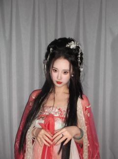 《请君入瓮》测评 角色：步婉凝
人物线：家国、爱情、群像、亲