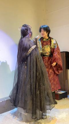 杏花和木樨花，我永远会选择后者。

类型：古风 情感 穿书 