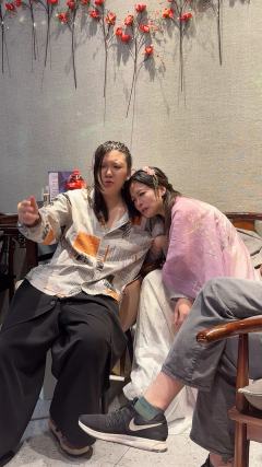 杏花和木樨花，我永远会选择后者。

类型：古风 情感 穿书 