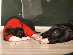 “他们终将会离去，可黄冰糖，金戒指，青绿色鹅卵石，证明他们曾