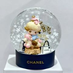 太喜欢dimoo这款童心未泯系列了！😙
装进水晶球里就更好