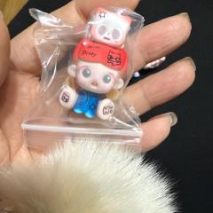 不愧是超隐，直播间里粉嫩嫩的，到手因为低温直接变彩色了，实物