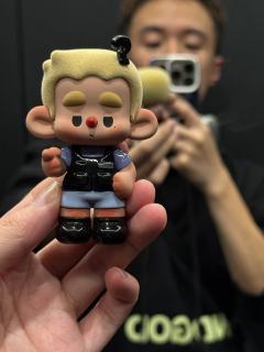 谁想把这个黑皮体育生抱回家？