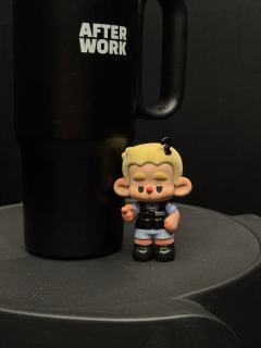 谁想把这个黑皮体育生抱回家？