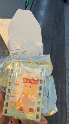 前几天还在感慨，从Bob入盲盒坑，一年多了从没抽到过Bob这