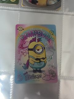 卡游小黄人第一弹，呆呆萌萌的，可惜今年没有新电影