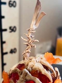 光与热一同沉入海底
庞然大物成了无边海域的一部分
鲸落万物生