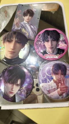 买了一堆，没有自己推的，有点死感