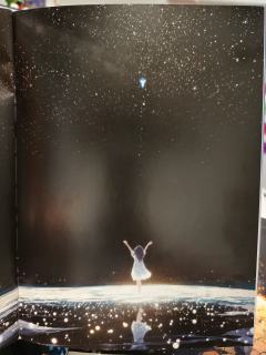 很小的立足点，却呈现了很大的故事，很好的情感，值得体验

他