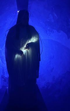 玩儿过壁上观啦,一个有恐搜的情感本。
抓住假期的尾巴上了一车