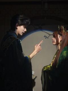 继反骨之后又一个穿书文，有一些抽象的地方在，玩着玩着可能对面