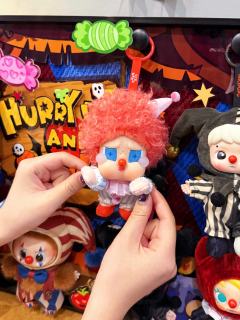 谁能想到😏这幅盲盒画的名字叫👻来了
也太🎃万圣节了吧～