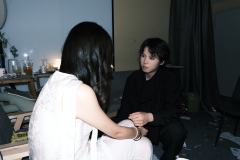 “伤口是生命的裂缝,但裂缝之中,也可以长出花”
以撒,类父、