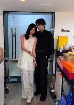 “伤口是生命的裂缝,但裂缝之中,也可以长出花”
以撒,类父、