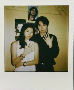 “伤口是生命的裂缝,但裂缝之中,也可以长出花”
以撒,类父、