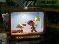 两个火枪鼠太可爱了!
杰瑞和泰菲胜利归来😌
背景也很复古，