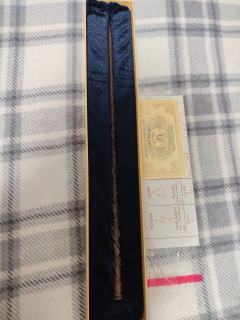 收到的第二根赫敏的魔杖，第一根是去年生日朋友送的，这根是今年