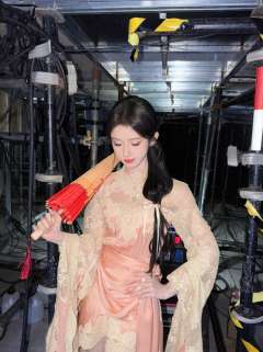 好可爱的小鞠宝宝～
那天的舞台也超级棒哦