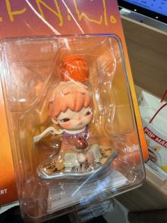 孙燕姿小野联名 
这颗苹果🍎细节太满了！