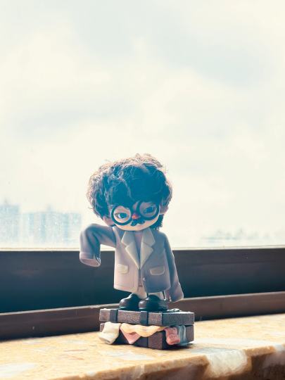 例外小野居然偷偷去做了医美！！
哈哈，开玩笑的，是咱们的小ukio
首发买到一个，干燥剂超大一包，上下砸盒，我还以为是两个坐姿的心愿款呢，没想到开出这款最像小野的
不过小u的尼龙发丝真的手感好好，可拆