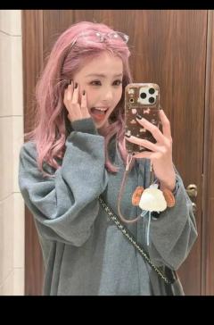 白鹿美图
冲200粉！！！