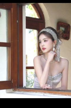 白鹿美图
冲200粉！！！