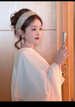 白鹿美图
冲200粉！！！