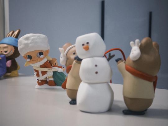 你们都在玩  我在上班