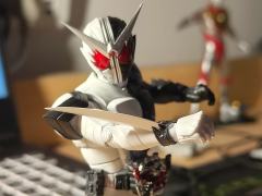 我们是二人一体的假面骑士