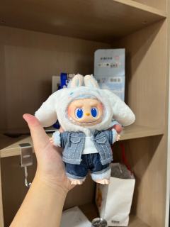 到底是谁会不喜欢我们这么可爱的大耳狗Labubu？！
实物真